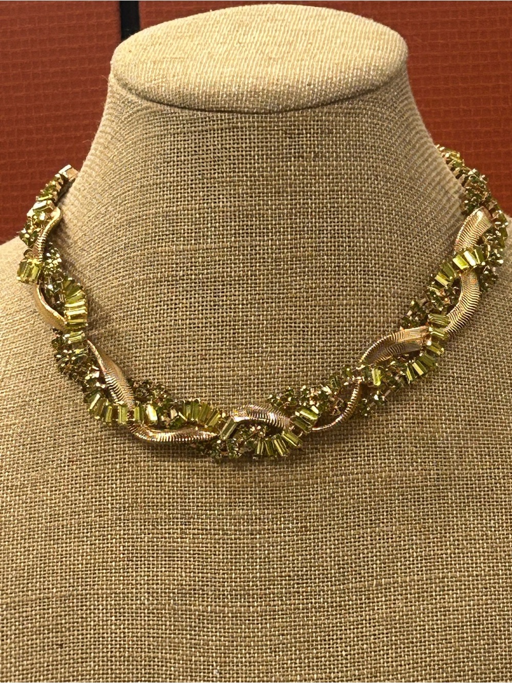 NWOT gorgeous I.N.C. Lime crystal and snake chain twisted statement necklace